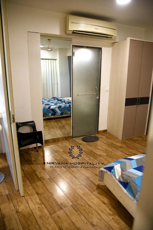 Rajhans Belliza Luxurious Studio Apartment Surat Bagian luar foto